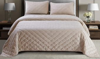 Набор текстиля для спальни Sofi De MarkO Иоланта 160х220 Пок-Ио-Б-160х220 (бежевый)