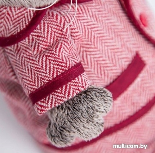 Мягкая игрушка Basik & Co Басик в красном пиджаке и брюках в елочку (19 см)