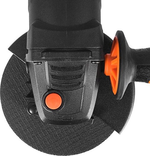 Угловая шлифмашина Dnipro-M GL-145S