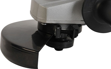 Угловая шлифмашина Энергомаш УШМ-150