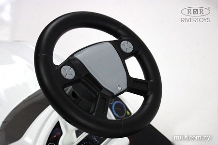 Каталка RiverToys L001LL-A (белый)