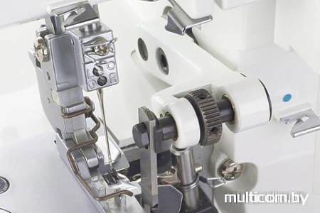 Оверлок Bernina 700D