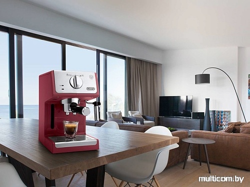 Рожковая кофеварка DeLonghi Active Line ECP 33.21.R