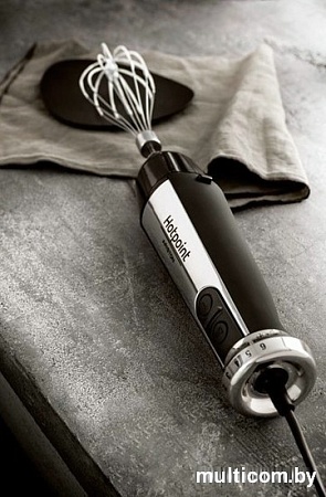 Погружной блендер Hotpoint-Ariston HB 0803 UP0