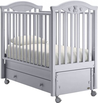 Классическая детская кроватка Nuovita Lusso Swing (муссон)