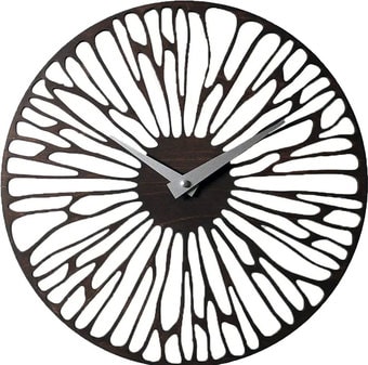 Настенные часы Woodary 2023
