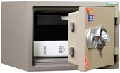 Офисный сейф Valberg FRS-32 CL