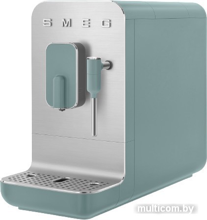 Эспрессо кофемашина Smeg BCC02EGMEU