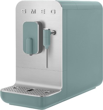 Эспрессо кофемашина Smeg BCC02EGMEU