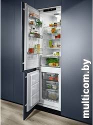 Холодильник Electrolux ENS6TE19S