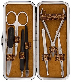 Mertz Набор для маникюра и педикюра MRZ А6010