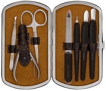 Mertz Набор для маникюра и педикюра MRZ А6009