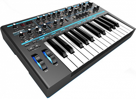 Синтезатор Novation Bass Station II