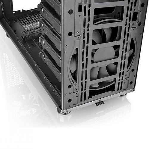 Корпус Thermaltake Suppressor F51 версия с закаленным стеклом CA-1E1-00M1WN-03