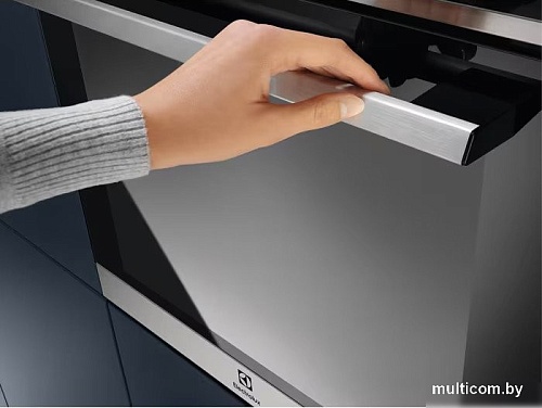Электрический духовой шкаф Electrolux SteamBake 600 EOD5F71X