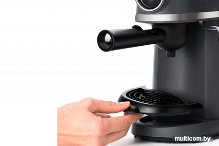 Рожковая бойлерная кофеварка Black & Decker BXCO800E