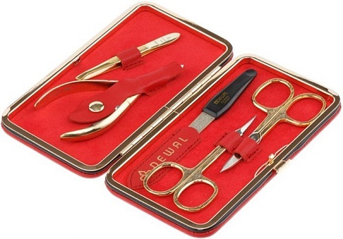Набор для маникюра и педикюра Dewal 903RED (красный)