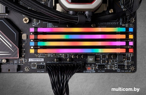 Оперативная память Corsair Vengeance PRO RGB 4x16GB DDR4 PC4-25600 CMW64GX4M4C3200C16