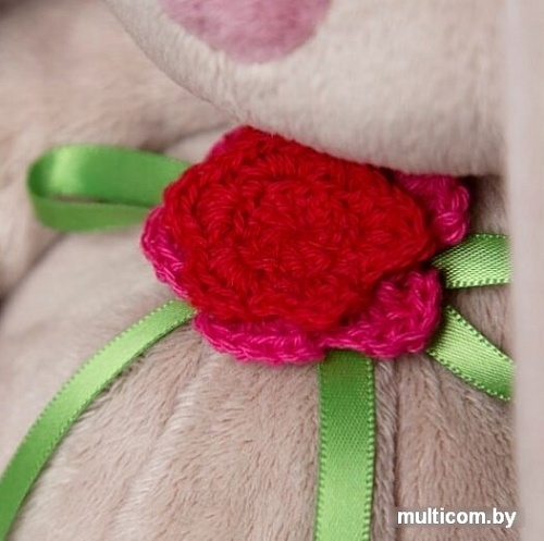 Мягкая игрушка Зайка Ми в вязаной шапке "Клубничка" (23 см)