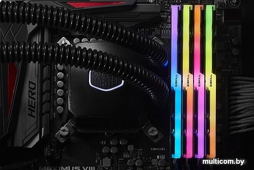 Оперативная память G.Skill Trident Z RGB 4x8GB DDR4 PC4-34100 F4-4266C17Q-32GTZR