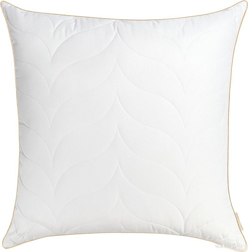 Спальная подушка Sofi De MarkO Queen 70x70 Под-QN-70x70