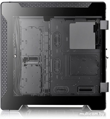 Корпус Thermaltake A700 Aluminum Tempered Glass CA-1O2-00F9WN-00