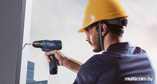 Дрель-шуруповерт Bosch GSR 120-LI Plus GLI 12V-300 Professional (с 2-мя АКБ)