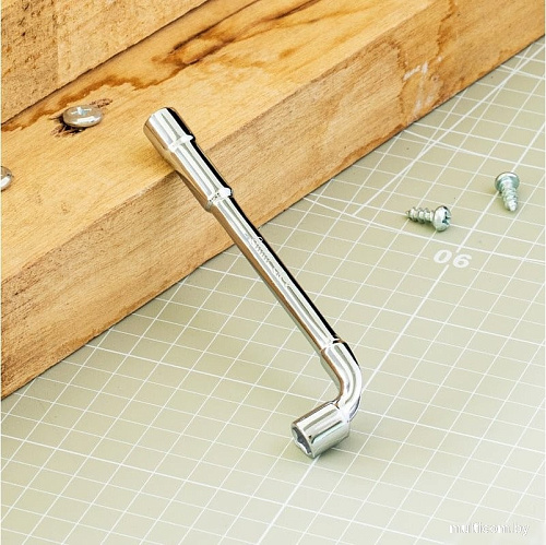 Ключ торцевой Deli DL4217