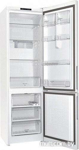 Холодильник Hotpoint-Ariston HS 4200 W