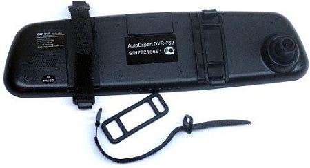 Автомобильный видеорегистратор AutoExpert DVR-782