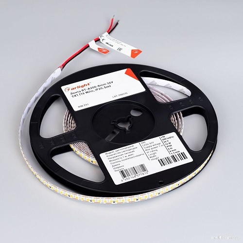 Светодиодная лента Arlight 6W/m 200Led/m 2835SMD дневной белый 5M RT-A200-8mm 24V Day4000-CX1 046939