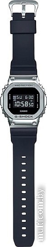 Наручные часы Casio G-Shock GM-5600-1