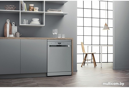 Посудомоечная машина Hotpoint-Ariston HFC 3C26 CW X
