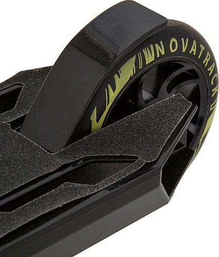 Самокат Novatrack Pixel BL 110A.PIXEL.BLM20 (черный/лайм)