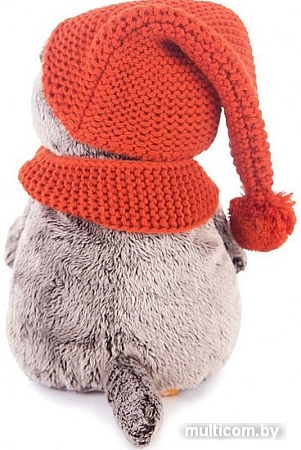 Мягкая игрушка Basik & Co Басик в вязаной шапке и шарфе (22 см)