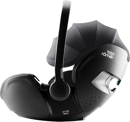 Детское автокресло Britax Romer Baby Safe Pro Classic (deep black)