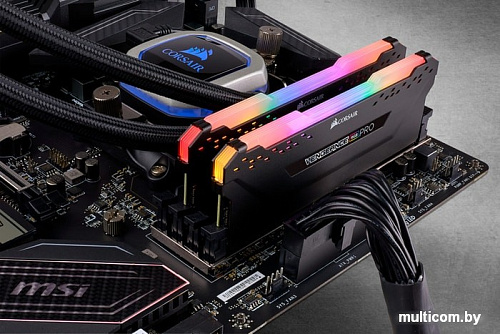 Оперативная память Corsair Vengeance PRO RGB 2x8GB DDR4 PC4-32000 CMW16GX4M2Z4000C18