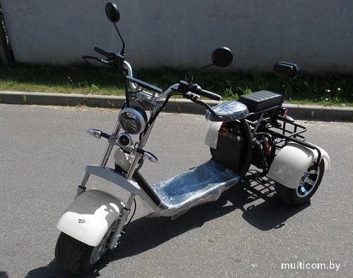 Электроскутер Yakama AP-H0003G (черный)