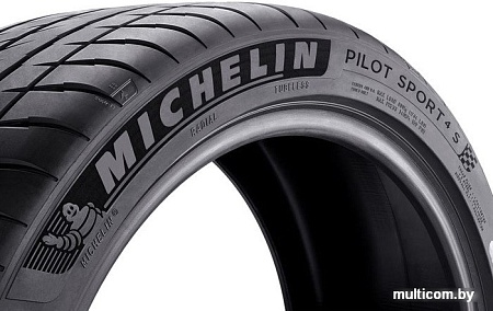 Автомобильные шины Michelin Pilot Sport 4 S 285/40R22 110Y