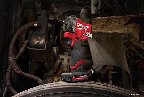 Гайковерт Milwaukee M12 FCIWF12G3-502X 4933493455 (с 2-мя АКБ, кейс)