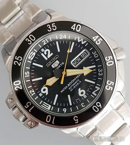 Наручные часы Seiko 5 Sports SKZ211K1