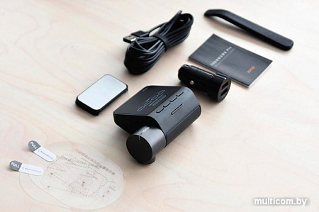 Автомобильный видеорегистратор Xiaomi 70mai Dash Cam Pro