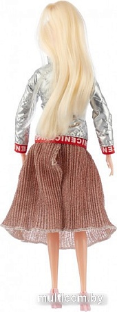 Кукла Happy Valley Сандра в Англии 5526579