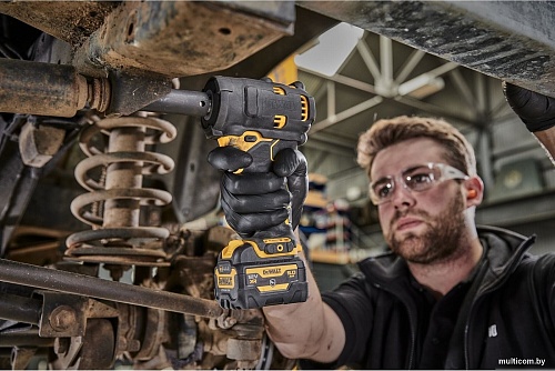 Гайковерт DeWalt DCF901P1G (с 1-им АКБ)