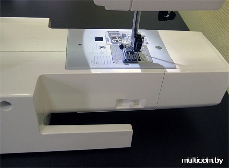 Швейная машина Janome Clio 50