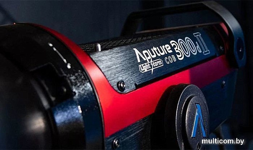 Лампа Aputure Light Storm LS C300D II V-mount Kit