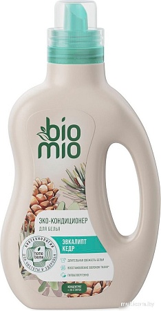 Кондиционер для белья BioMio Эвкалипт и кедр (800 мл)