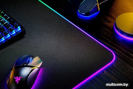 Коврик для стола Razer Strider Chroma