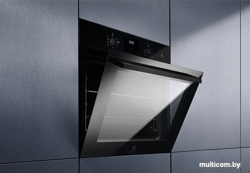 Духовой шкаф Electrolux EOD3C70TK