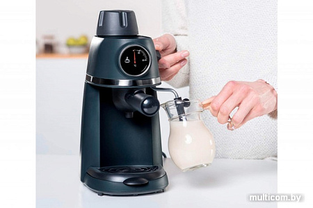 Рожковая бойлерная кофеварка Black & Decker BXCO800E
